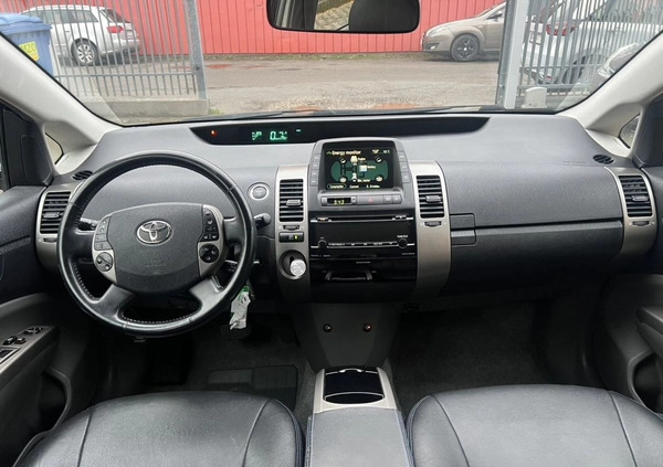 Toyota Prius cena 29900 przebieg: 218000, rok produkcji 2009 z Głogów Małopolski małe 232